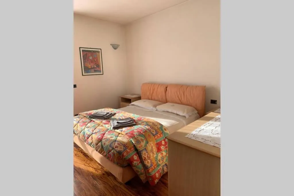 Acero Rosso Apartment Malonno 0*,